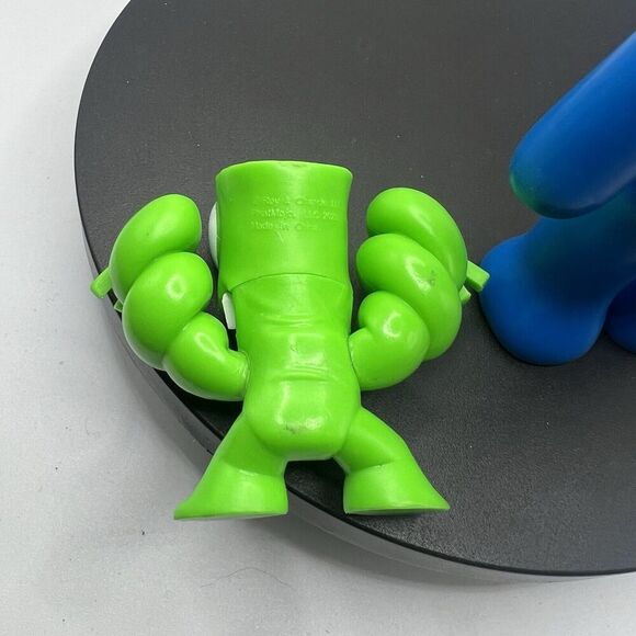 OFFICIAL Rainbow Friends Mystery Bag Mini Figure, GREEN Monster Roblox And Blue - Picture 2 of 2